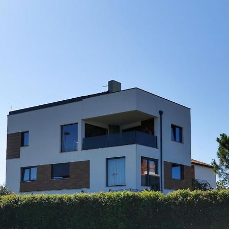 Готель Casa Grzina Ровінь Екстер'єр фото